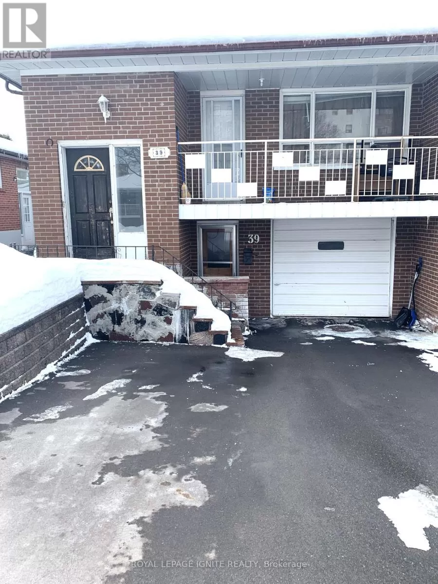 House for rent: 39 Achill Crescent, Mississauga, Ontario L5B 1L2