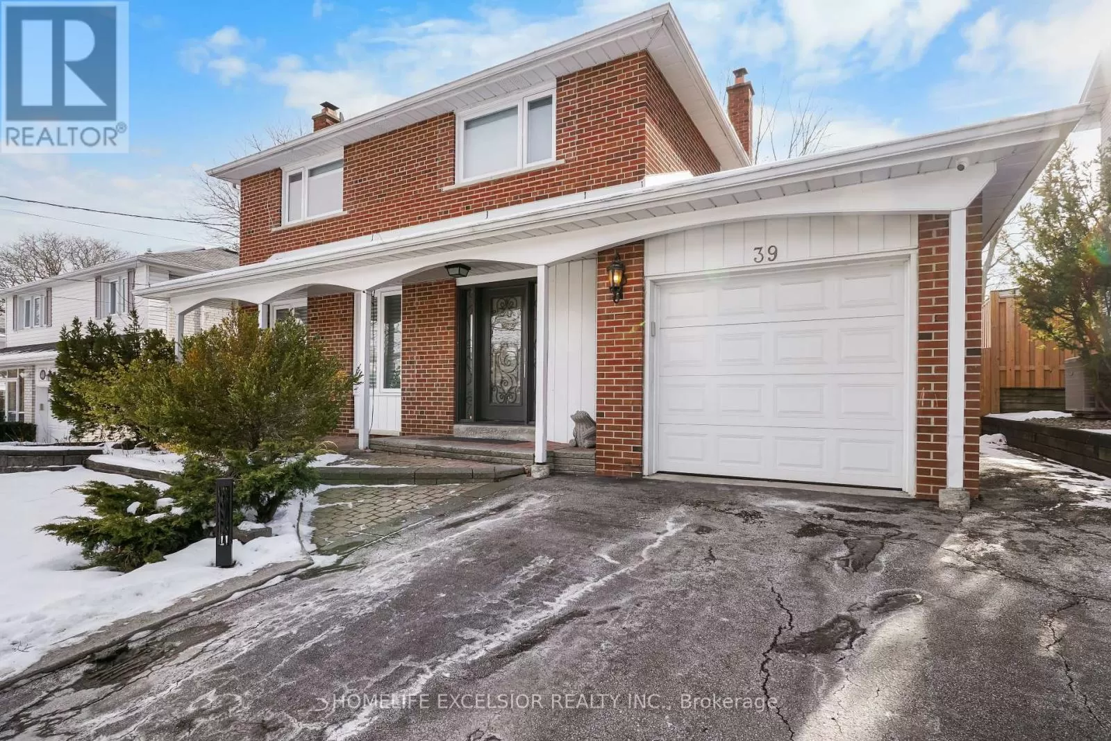 House for rent: 39 Davean Drive, Toronto, Ontario M2L 2R6