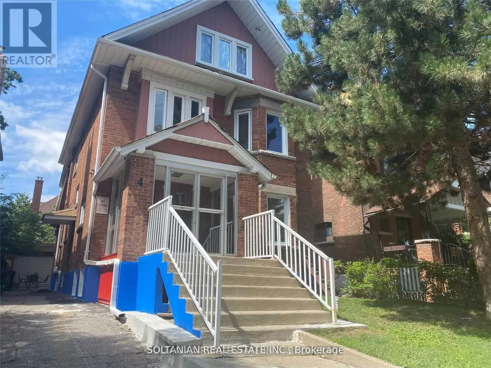 House for rent: 4 Glenholme Avenue, Toronto, Ontario M6H 3A9