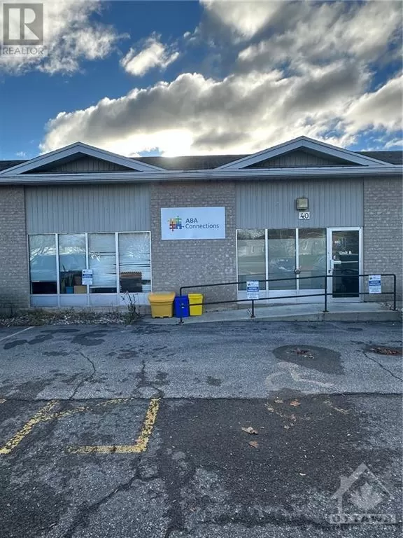 Offices for rent: 40 Bennett Street, Carleton Place, Ontario K7C 4J9