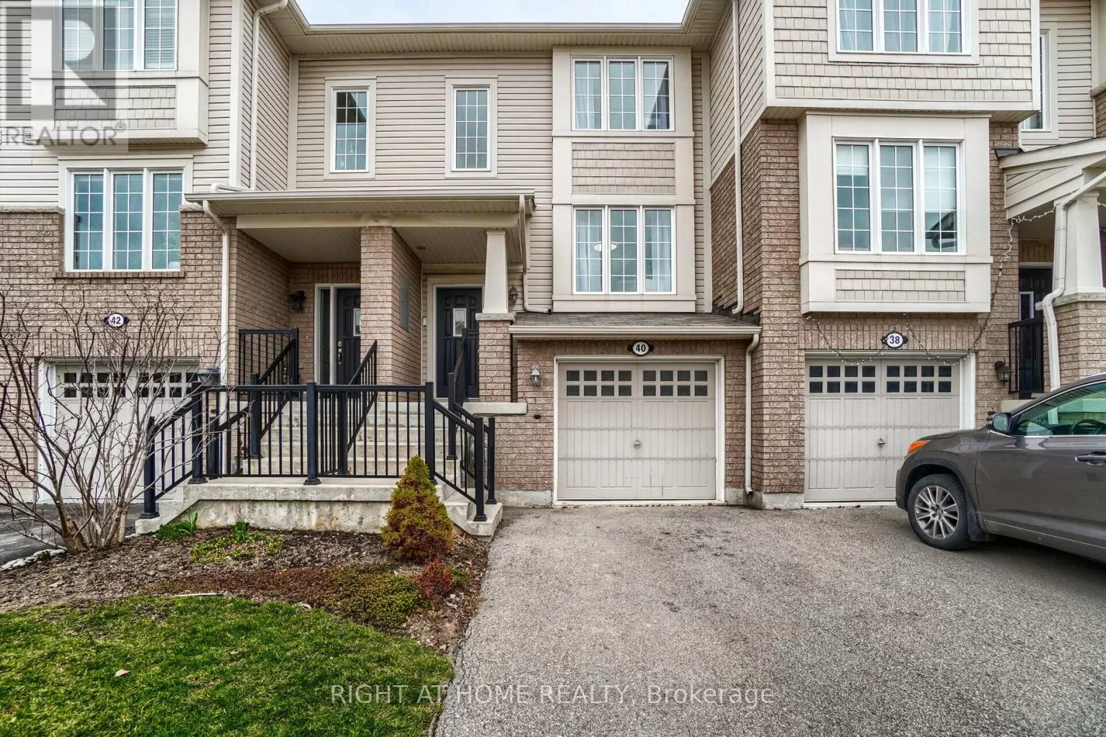 Row / Townhouse for rent: 40 Ohara Lane, Hamilton, Ontario L9K 0C7