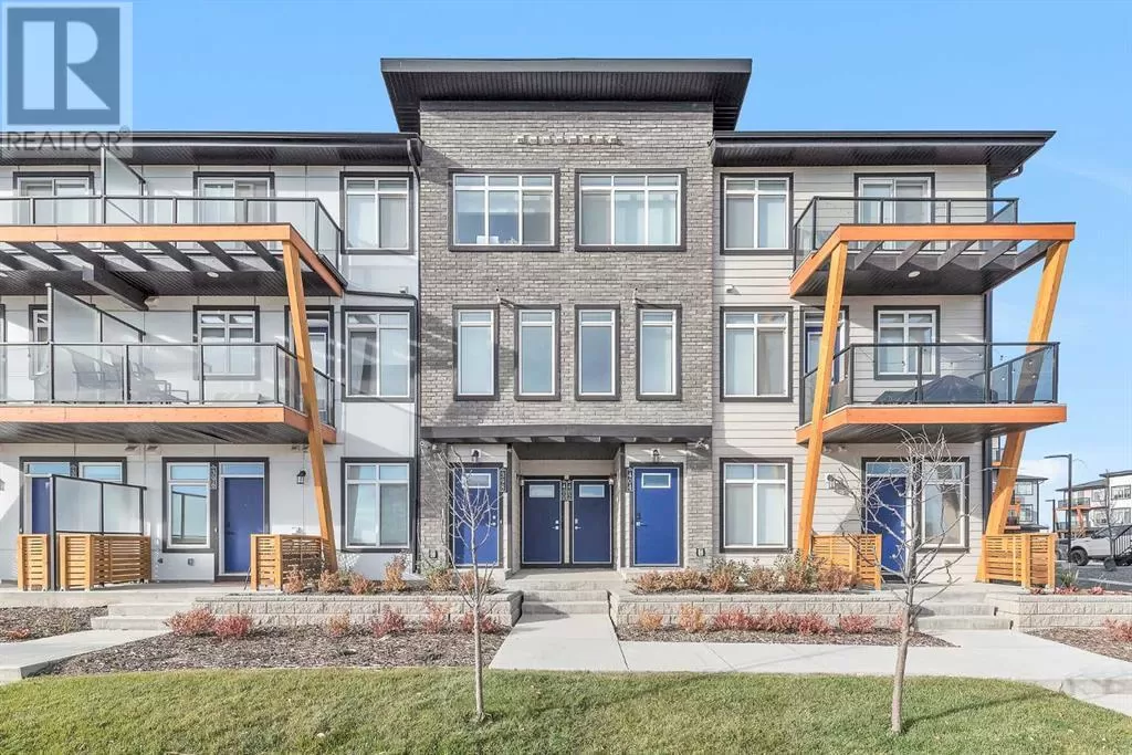 Row / Townhouse for rent: 402 Seton Passage Se, Calgary, Alberta T3M 3T9