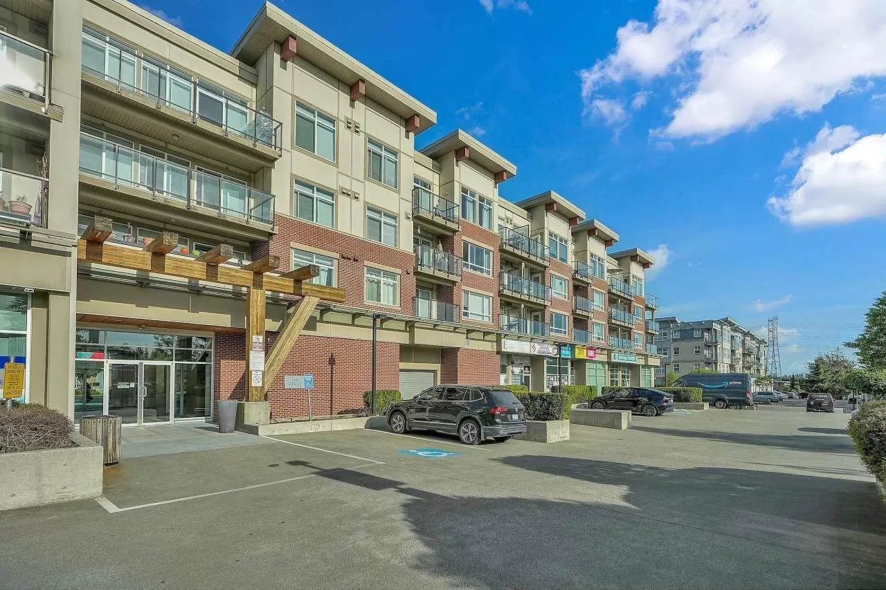 Apartment for rent: 405 7511 120 Street, Delta, British Columbia V4C 0C1