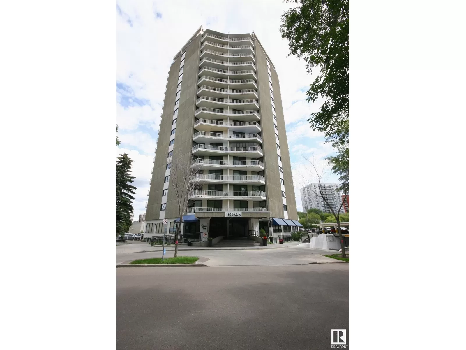 Apartment for rent: #406 10045 117 St Nw, Edmonton, Alberta T5K 1W8