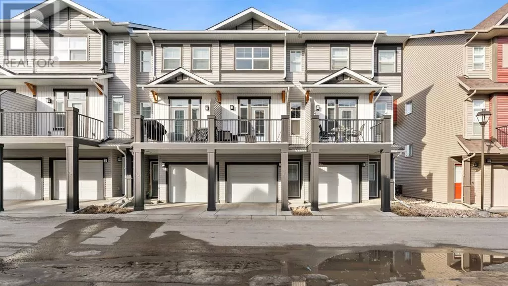 Row / Townhouse for rent: 41 Legacy Path Se, Calgary, Alberta T2X 4H9