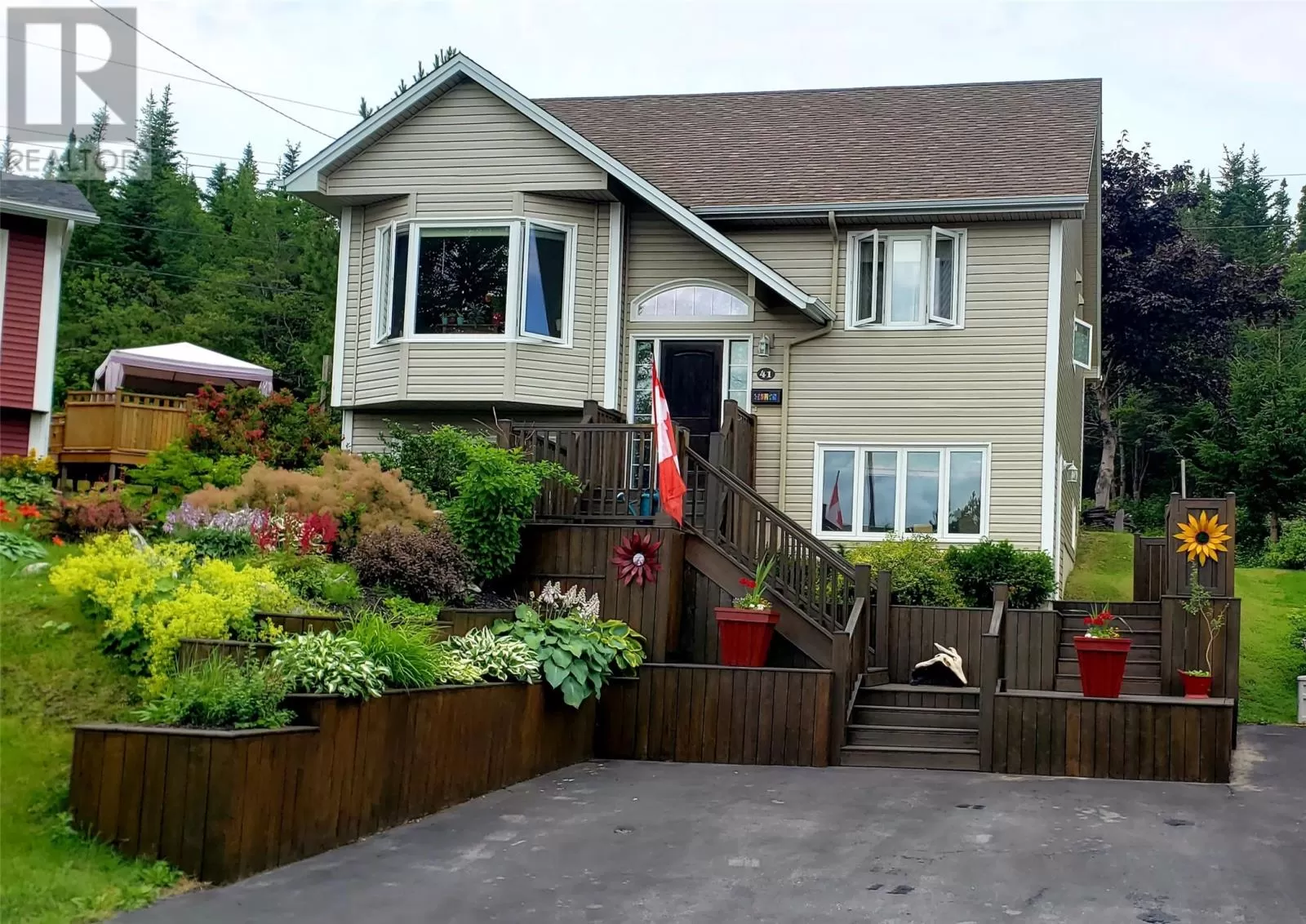 House for rent: 41 Valley View Drive, Corner Brook, Newfoundland & Labrador A2H 6V4