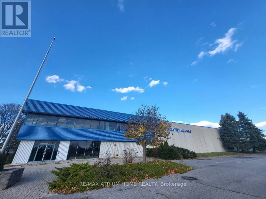 Multi-Tenant Industrial for rent: 414 Croft Street E, Port Hope, Ontario L1A 4H1