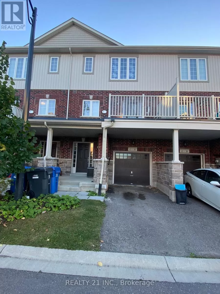 Row / Townhouse for rent: 42 - 88 Decorso Drive, Guelph, Ontario N1L 0A1