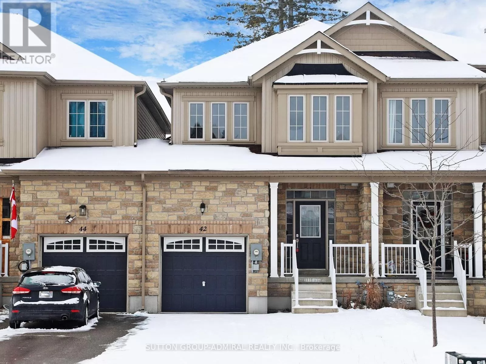 Row / Townhouse for rent: 42 Greenwood Drive, Essa, Ontario L0M 1B4