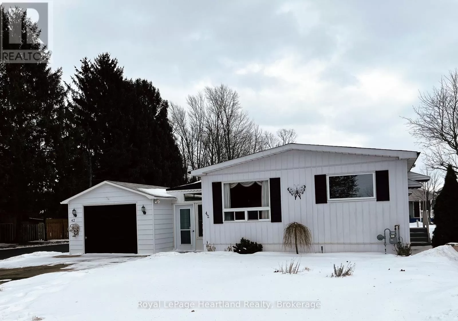 Other for rent: 42 Stewart Street, Strathroy-Caradoc, Ontario N7G 3K8