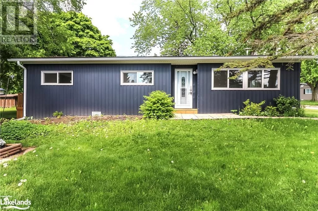 Mobile Home for rent: 46 Hawthorne Drive, Innisfil, Ontario L9S 1N9