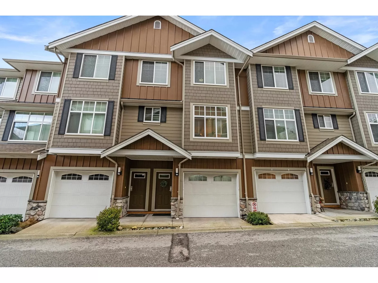 Row / Townhouse for rent: 47 3009 156 Street, Surrey, British Columbia V3Z 0N9
