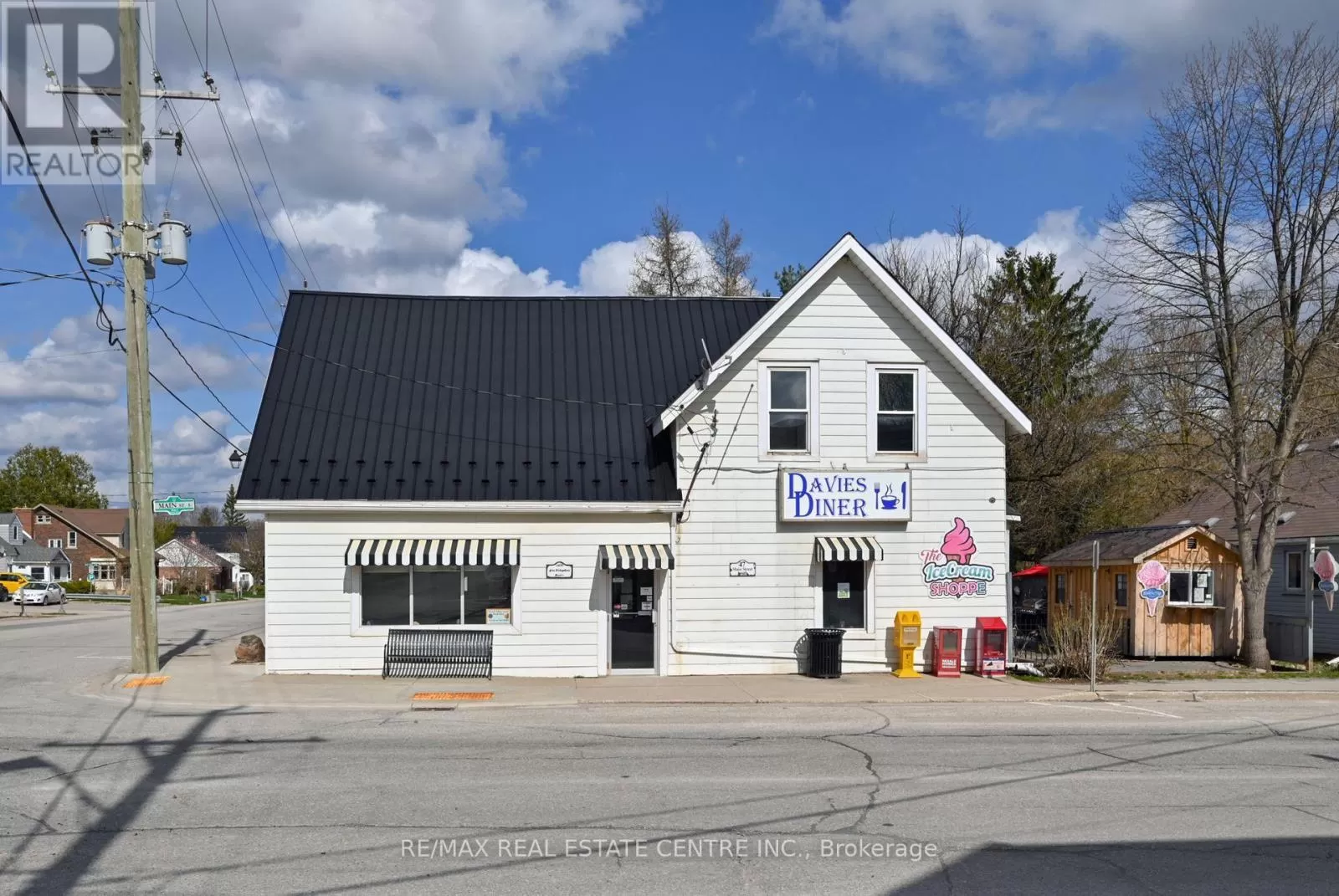 47 Main Street, East Luther Grand Valley, Ontario L9W 5S8