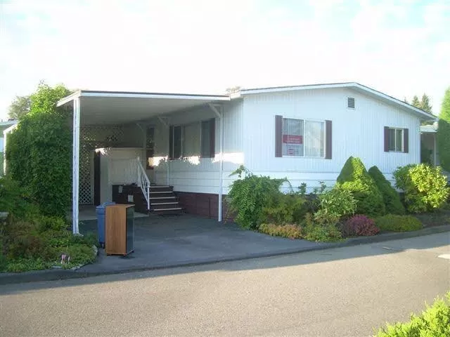 Manufactured Home for rent: 49 8254 134 Street, Surrey, British Columbia V3W 6M2