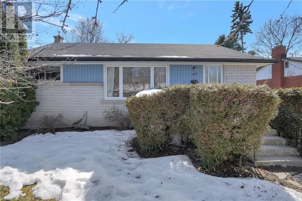 House for rent: 49 Ballantyne Avenue, Cambridge, Ontario N1R 2R9