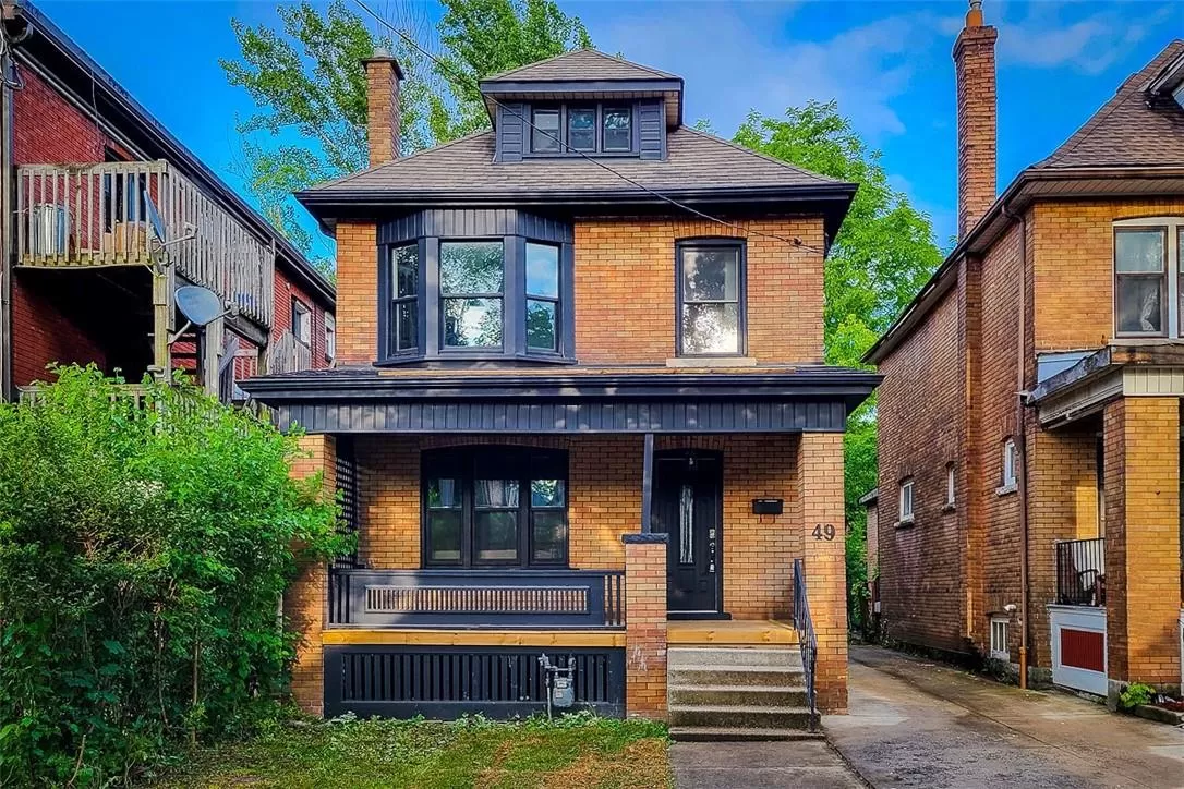 House for rent: 49 Carrick Avenue, Hamilton, Ontario L8M 2W4