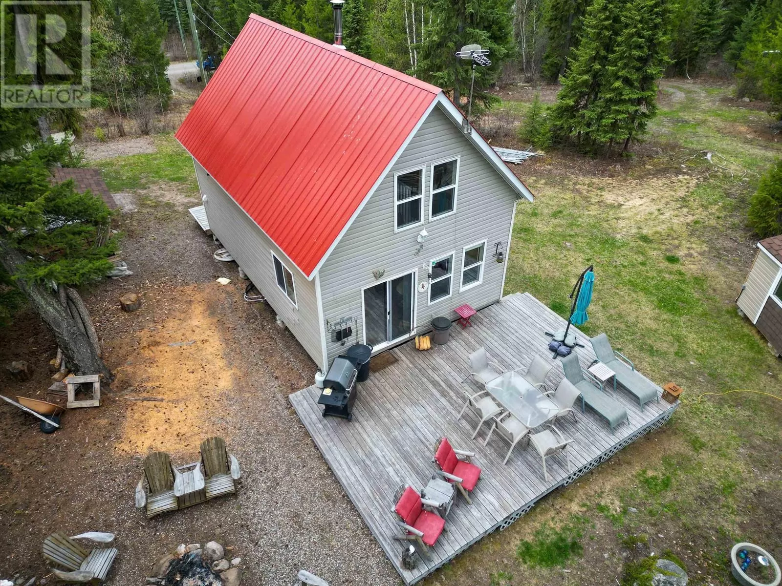 House for rent: 49500 Lloyd Drive, Cluculz Lake, British Columbia V0J 3A3