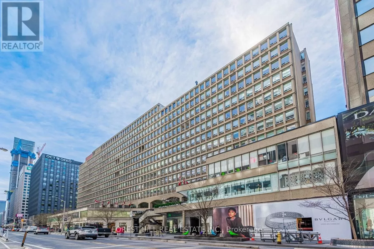 Other for rent: 504 - 131 Bloor Street W, Toronto, Ontario M5S 1R1