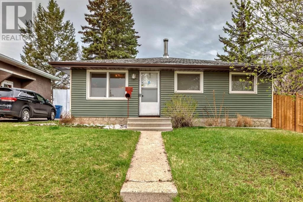 House for rent: 505 42 Street Se, Calgary, Alberta T2A 3C4