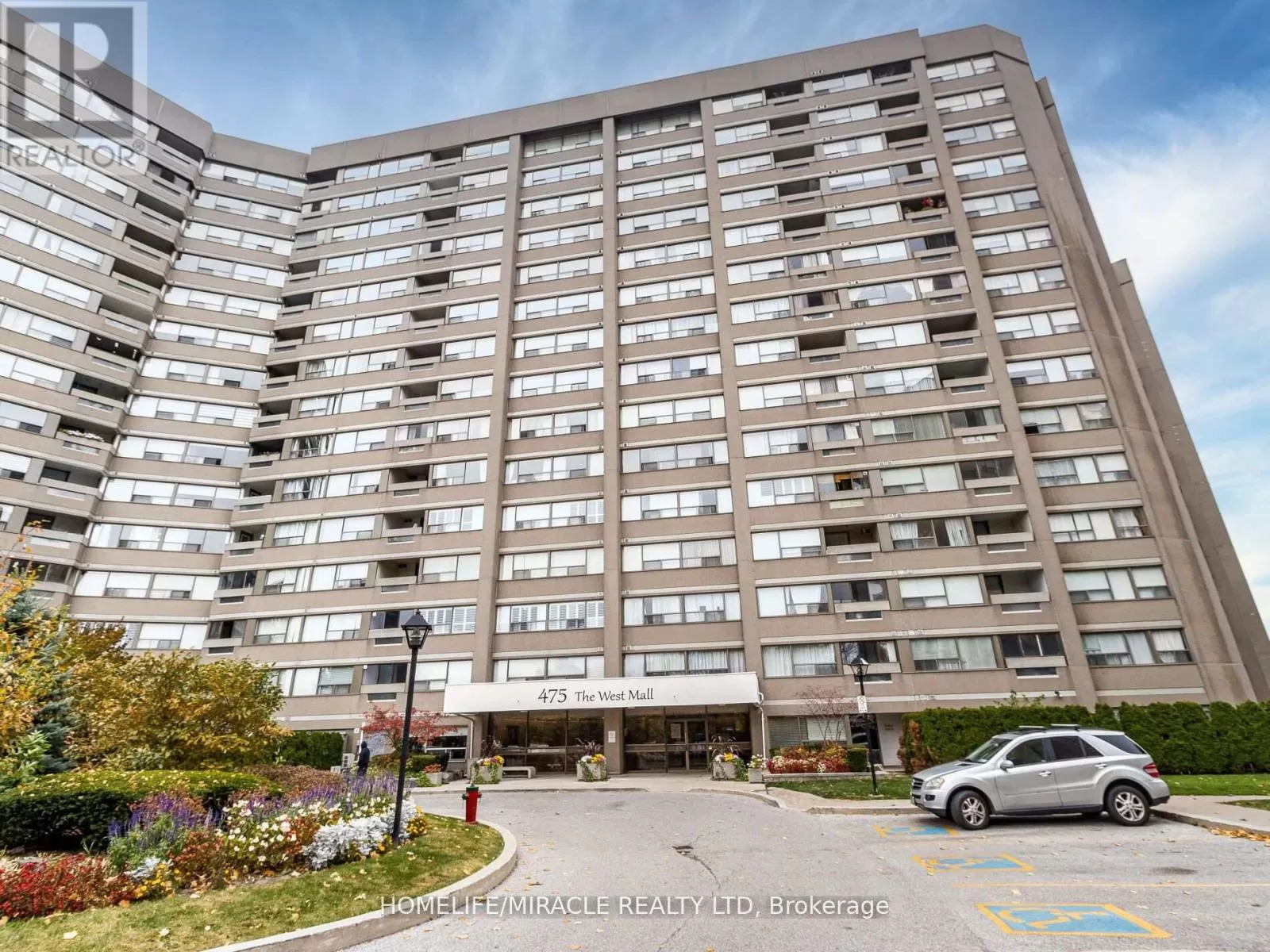 510 - 475 The West Mall, Toronto, Ontario M9C 4Z3