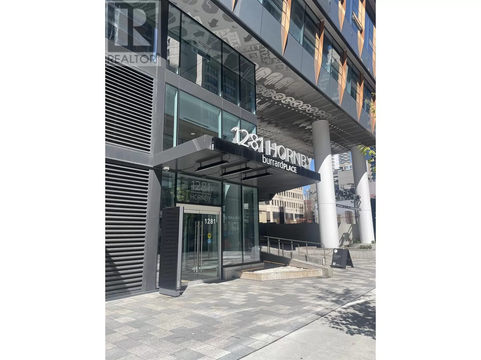 512 1281 Hornby Street, Vancouver, British Columbia V6Z 1W2