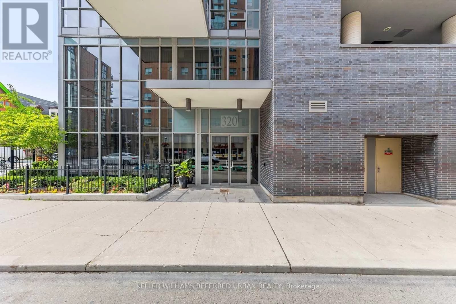 Apartment for rent: 516 - 320 Richmond Street E, Toronto, Ontario M5A 4S7