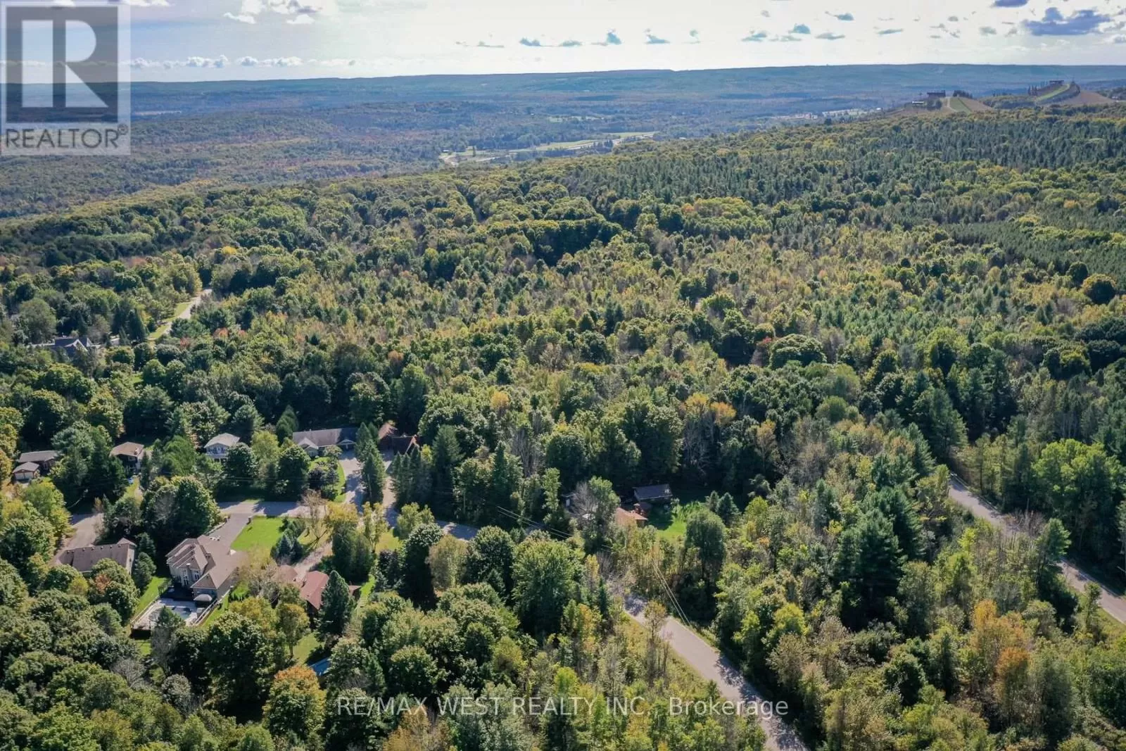 5477 Line 7 Lane N, Oro-Medonte, Ontario L0K 1E0