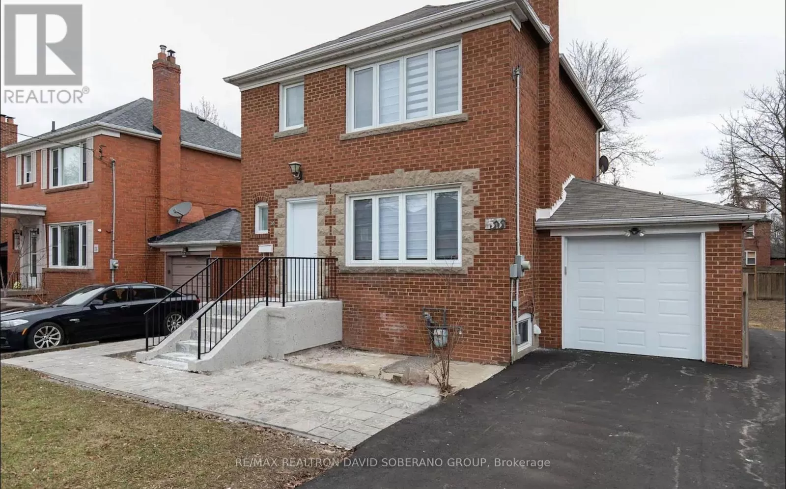 House for rent: 55 Raeburn Avenue, Toronto, Ontario M3H 1G9