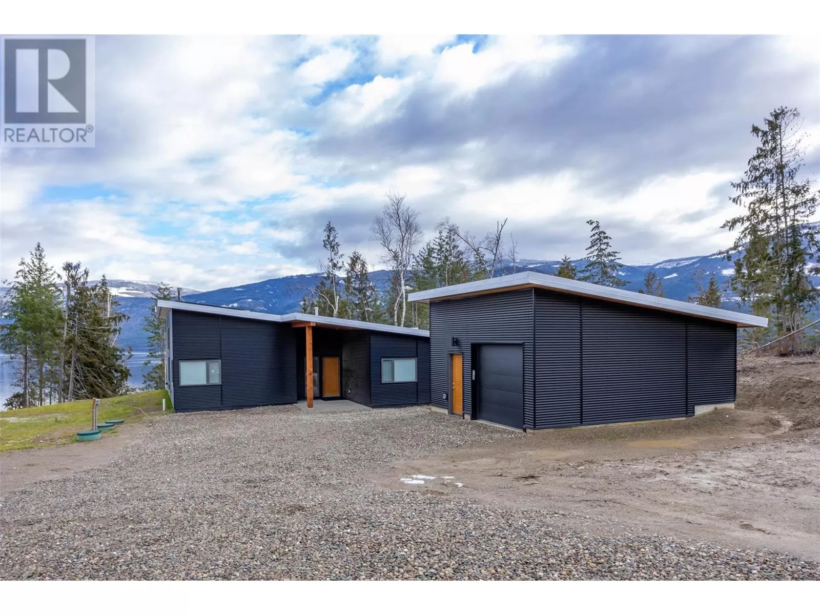 House for rent: 5600 Adams Lake West Fs Road Unit# Lot 13, Adams Lake, British Columbia V0E 2E0