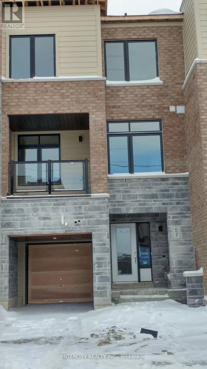 Row / Townhouse for rent: 57 Vantage Loop, Newmarket, Ontario L3X 0K3