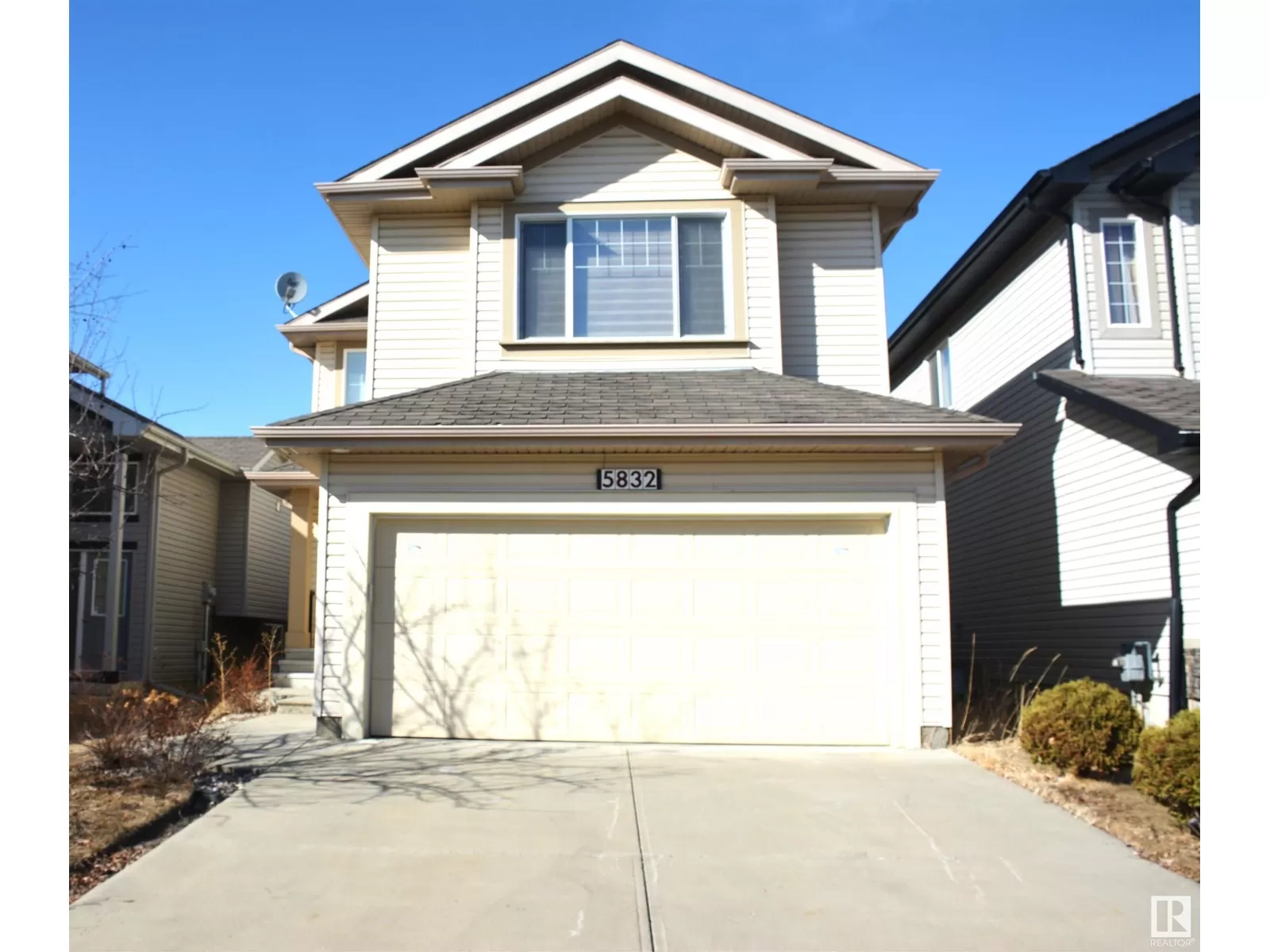 House for rent: 5832 8 Av Sw, Edmonton, Alberta T5E 2M9
