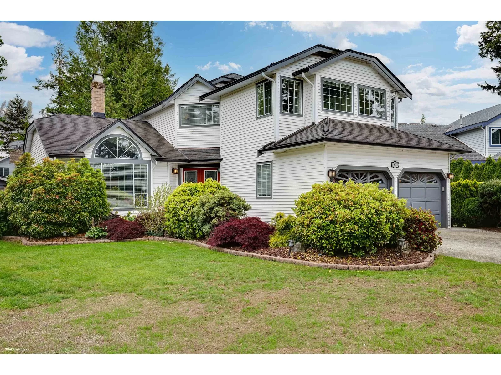 House for rent: 5970 Southpark Grove, Surrey, British Columbia V3X 2B9