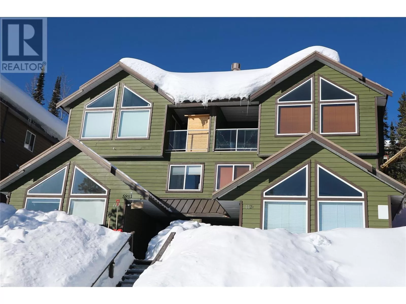 Fourplex for rent: 5981 Snow Pines Crescent Unit# 117c, Big White, British Columbia V1P 1P3