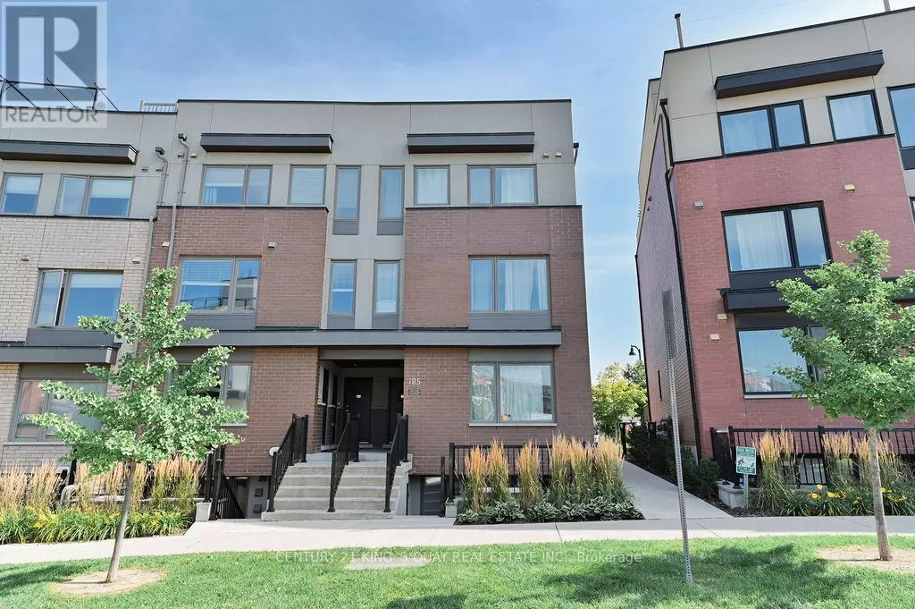 Row / Townhouse for rent: 6 - 185 William Duncan Road, Toronto (Downsview-Roding-CFB), Ontario M3K 0B7