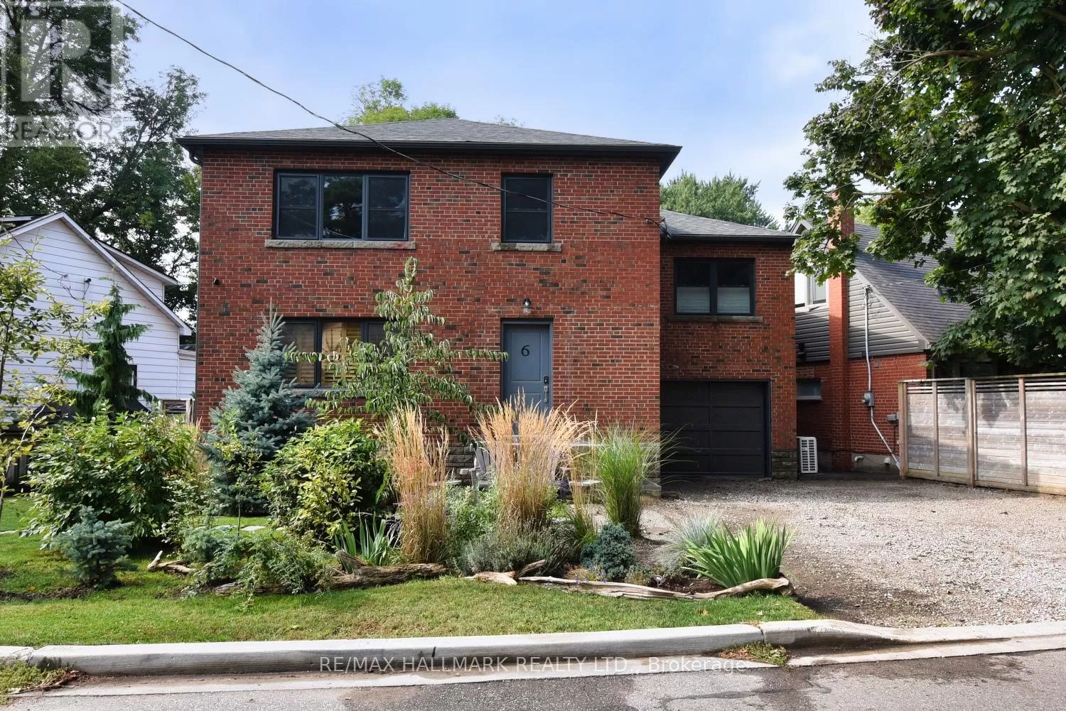 House for rent: 6 Thirty First Street, Toronto, Ontario M8W 3E8