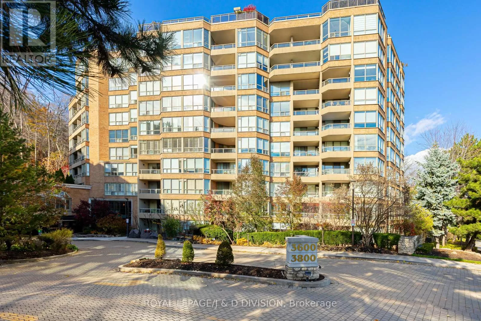 Apartment for rent: 607 - 3800 Yonge Street, Toronto, Ontario M4N 3P7