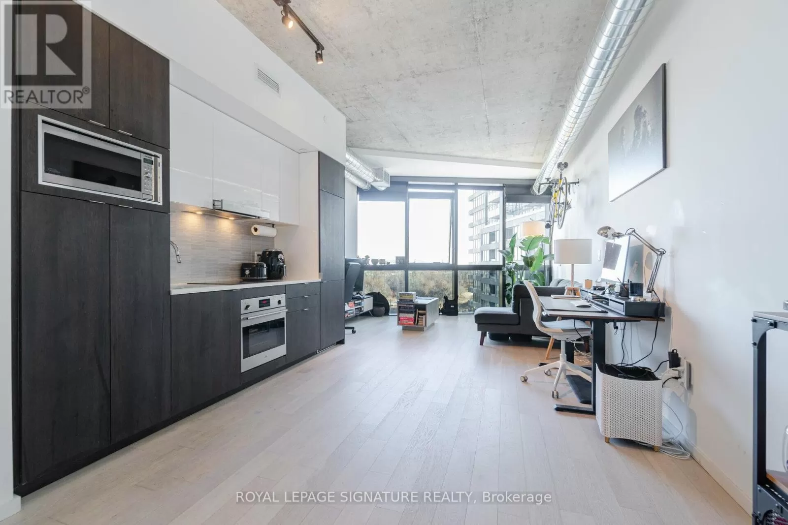 Apartment for rent: 617 - 21 Lawren Harris Square, Toronto, Ontario M5A 0T4