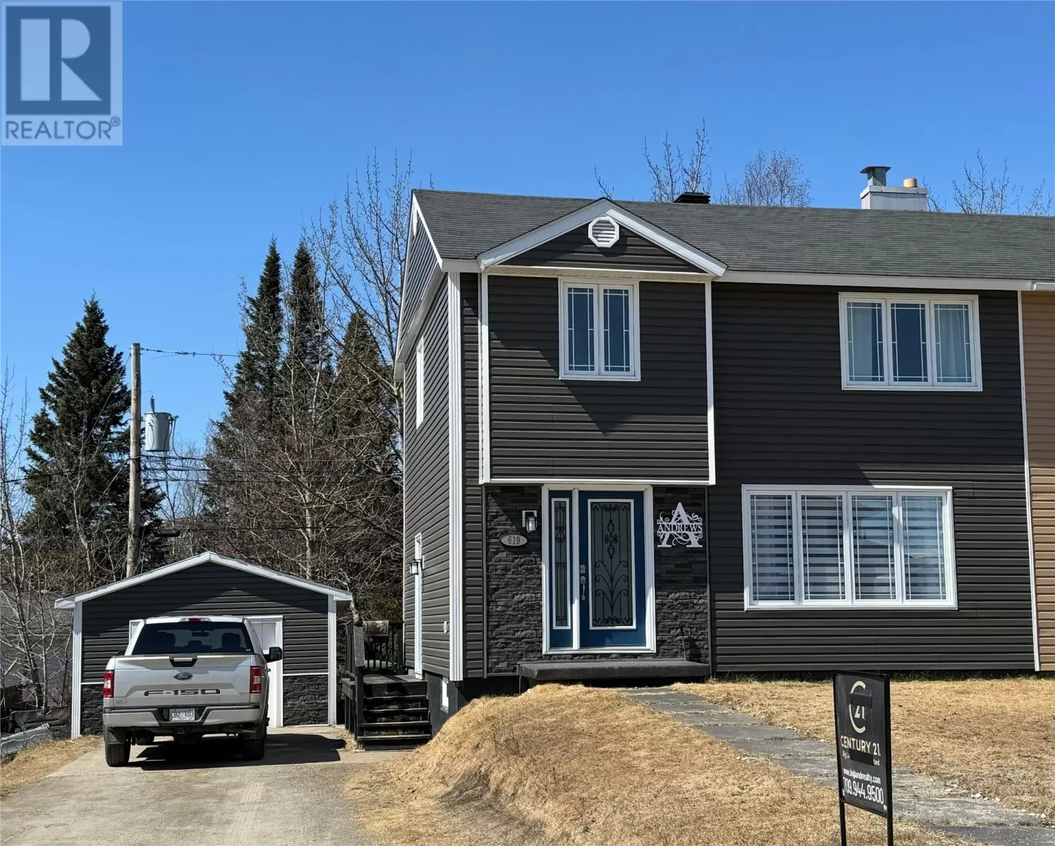 House for rent: 619 Caribou Crescent, Labrador City, Newfoundland & Labrador A2V 1P8