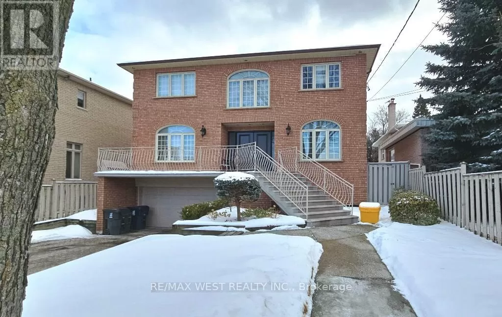 House for rent: 63 Codsell Avenue, Toronto, Ontario M3H 3V8