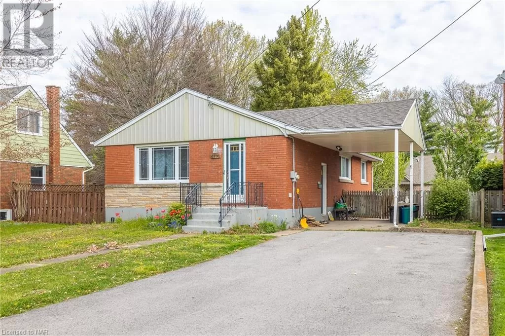 House for rent: 6791 O'neil Street, Niagara Falls, Ontario L2J 1N3