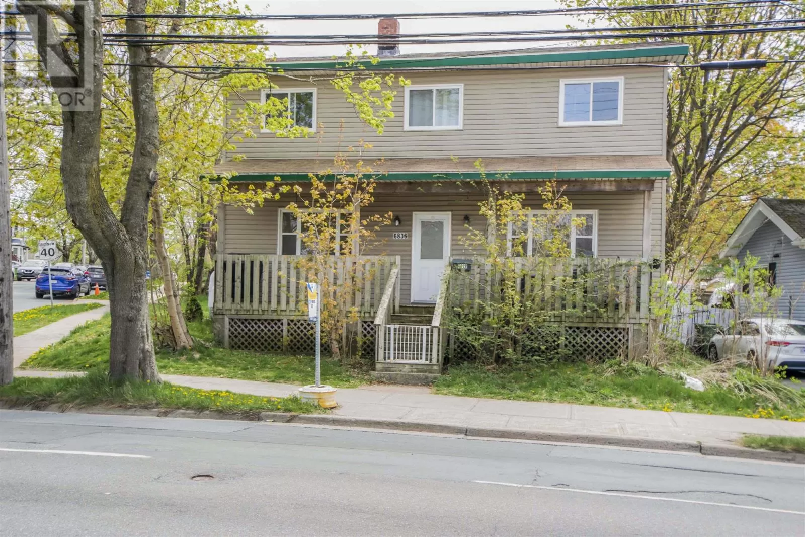Duplex for rent: 6836 Chebucto Road, Halifax, Nova Scotia B3L 1M3