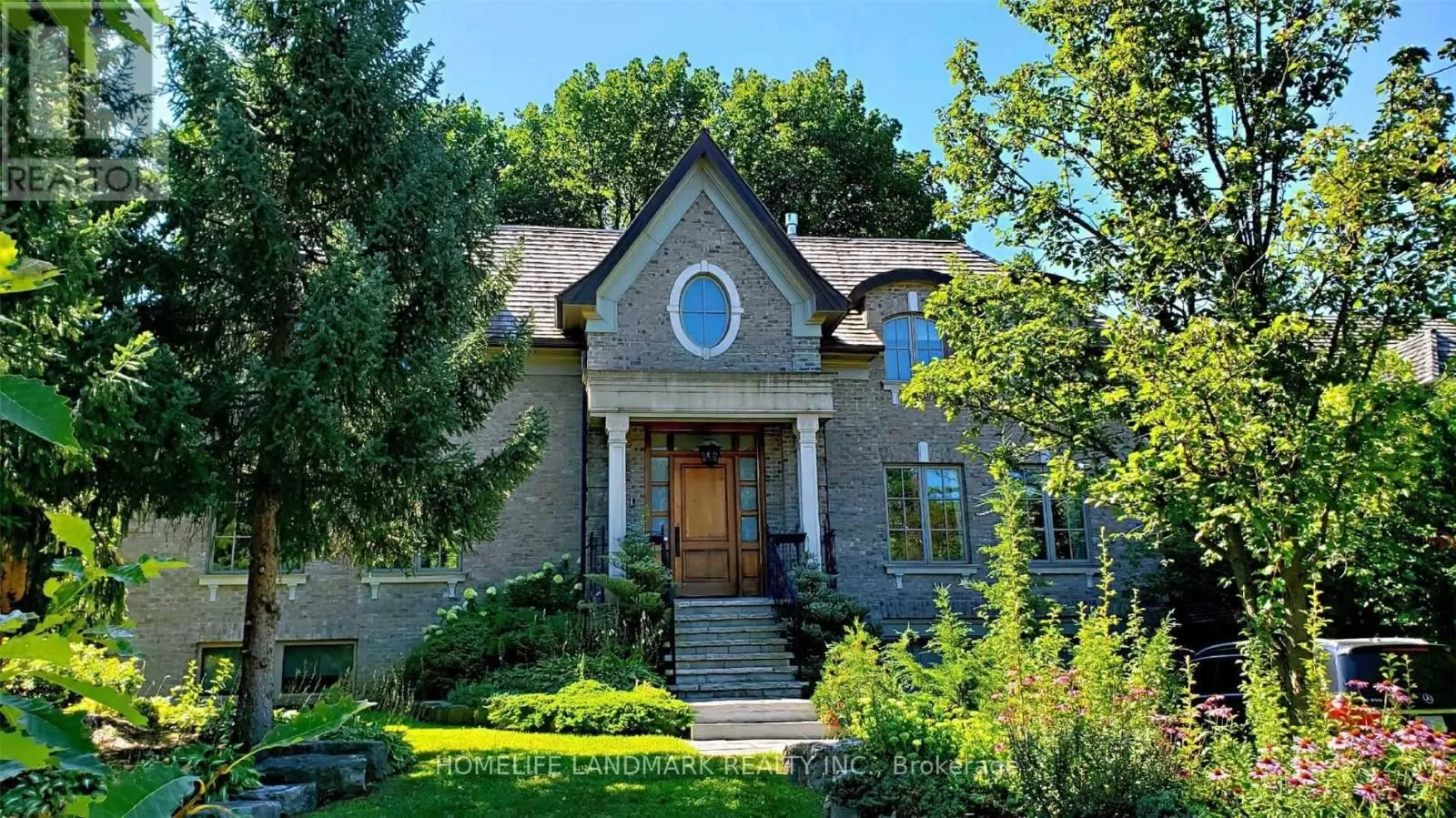 House for rent: 7 Glendarling Road, Toronto, Ontario M9A 4G3