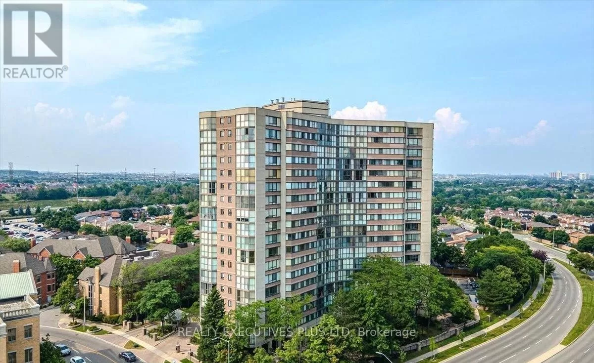 Apartment for rent: 702 - 4235 Sherwoodtowne Boulevard, Mississauga, Ontario L4Z 1W3