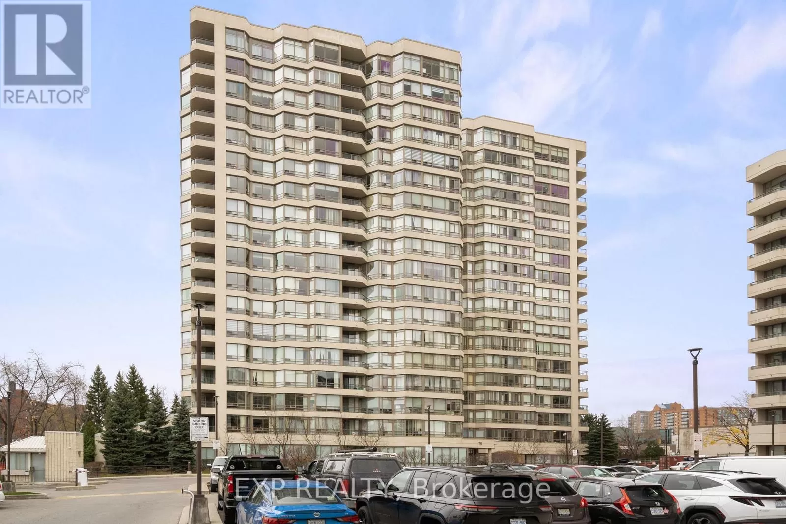 Apartment for rent: 706 - 75 King Street E, Mississauga, Ontario L5A 4G5