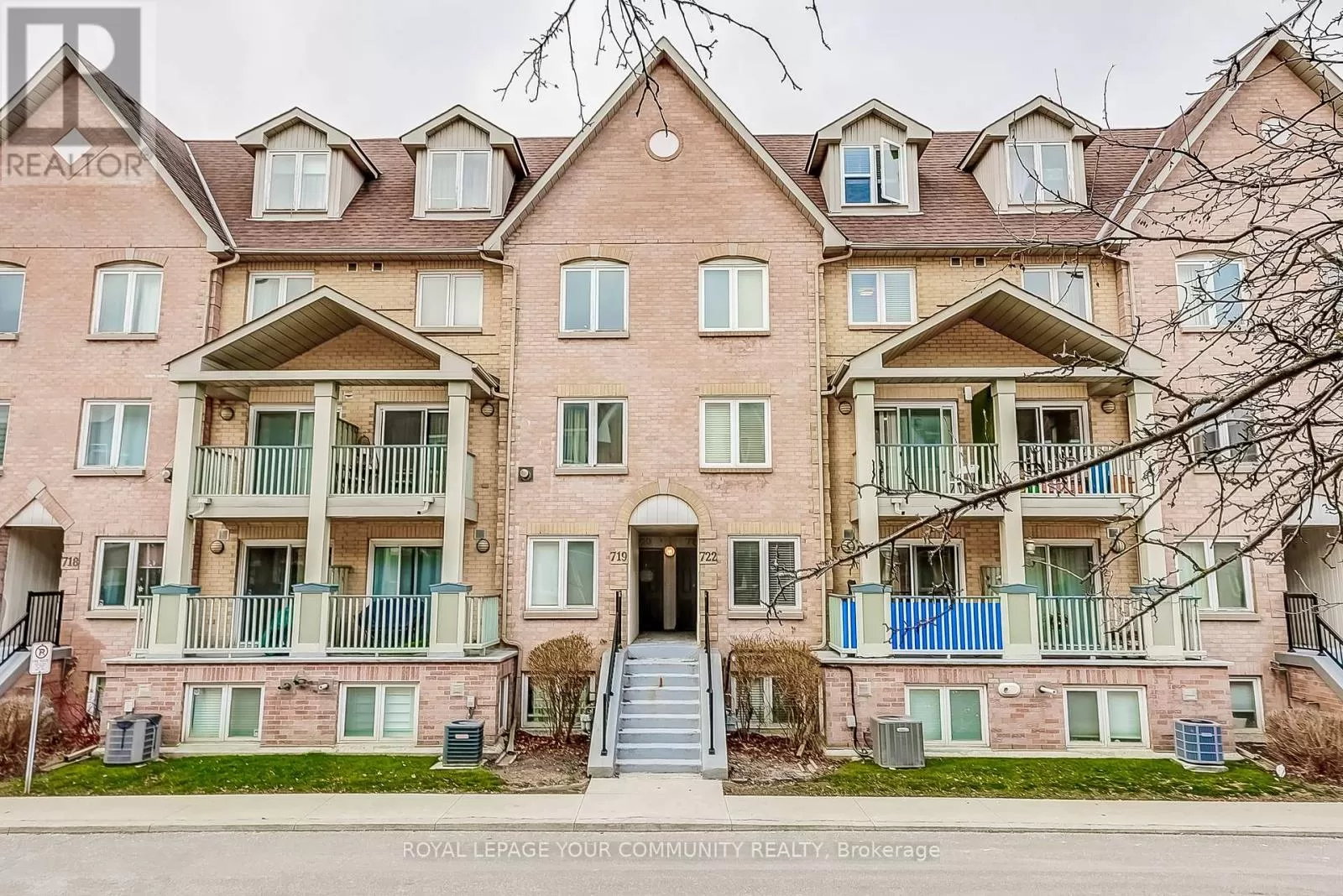 Row / Townhouse for rent: 722 - 75 Weldrick Road E, Richmond Hill, Ontario L4C 0H9