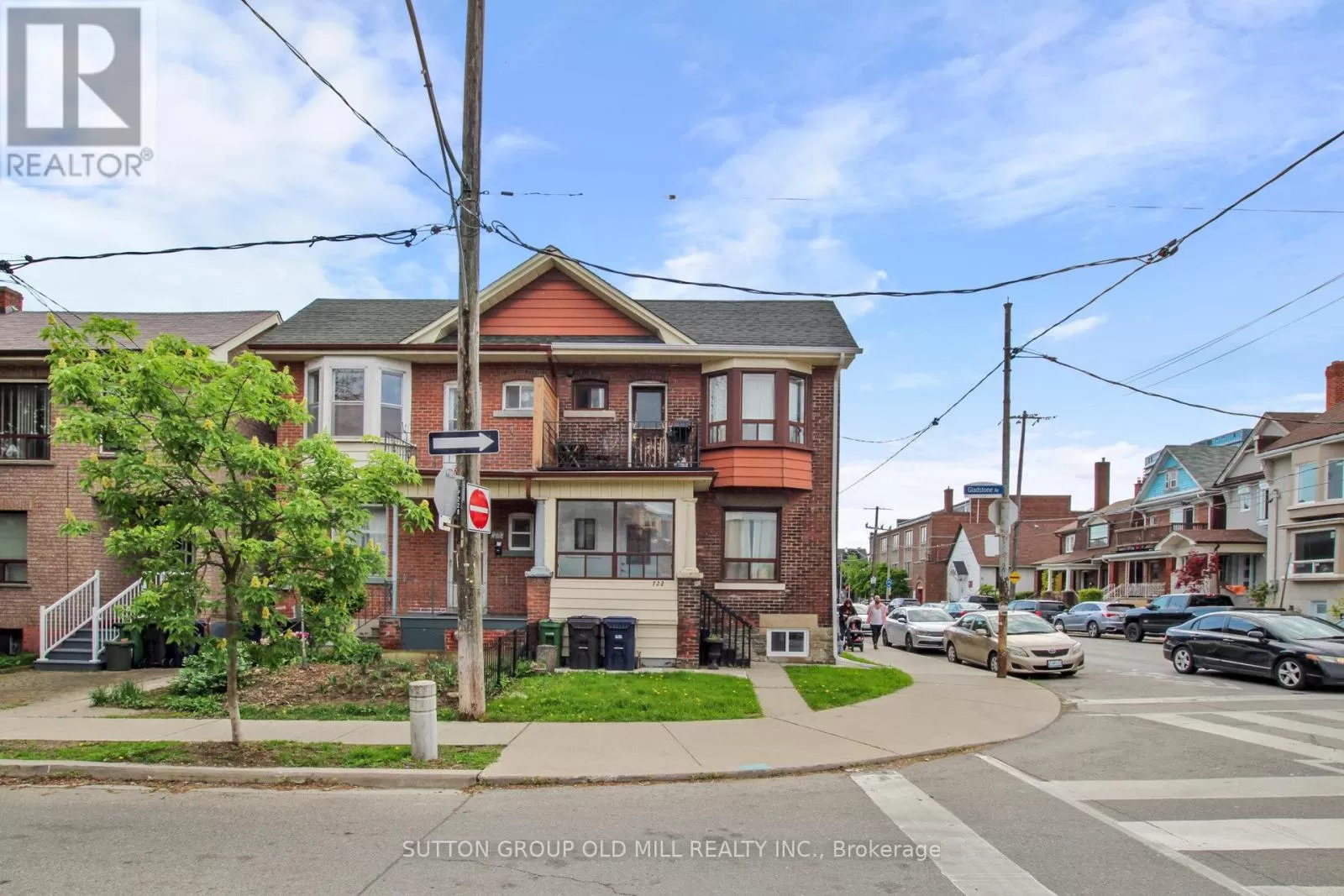 House for rent: 722 Gladstone Avenue, Toronto, Ontario M6H 3J4