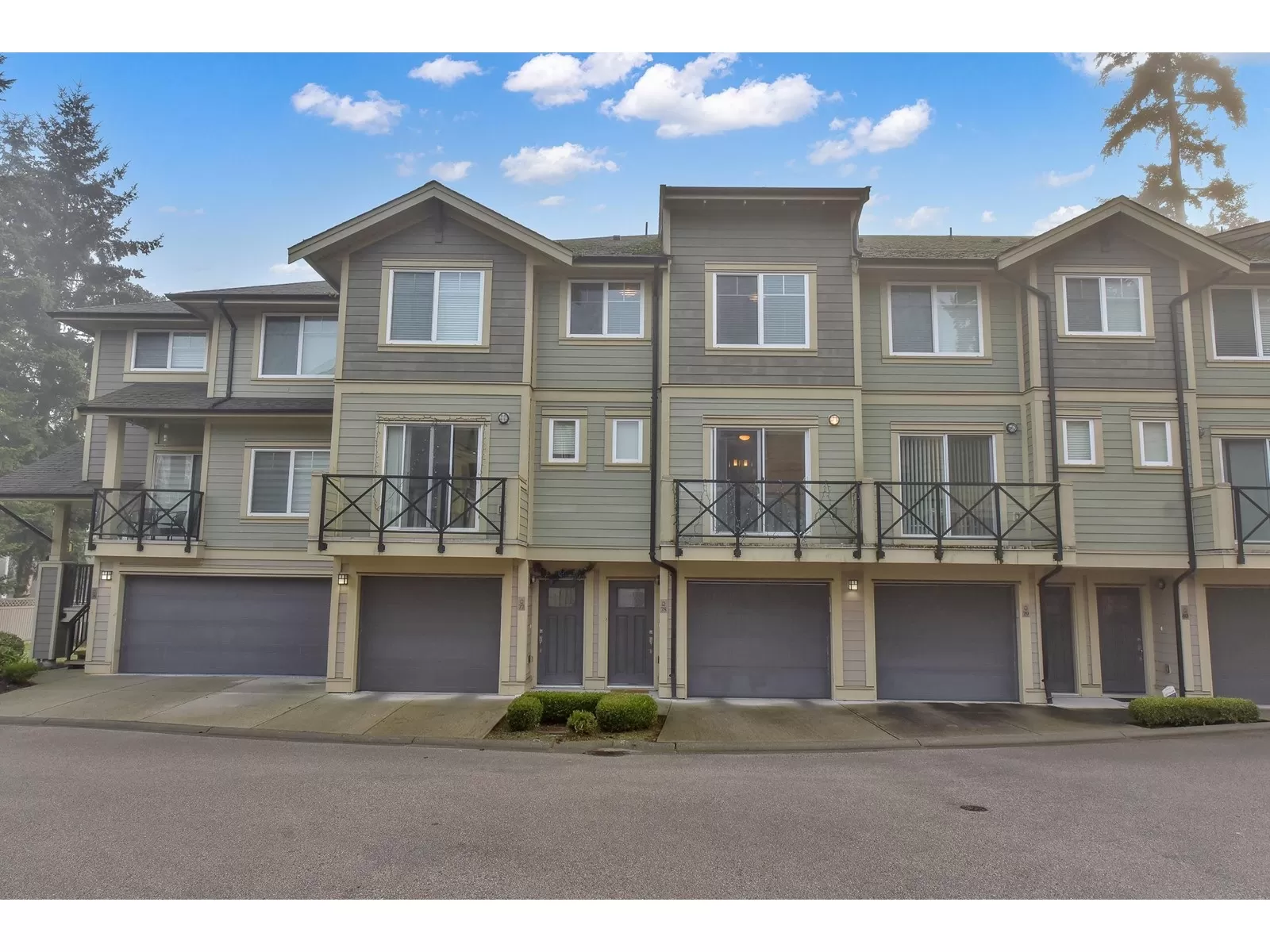 Row / Townhouse for rent: 78 5957 152 Street, Surrey, British Columbia V3S 3K4