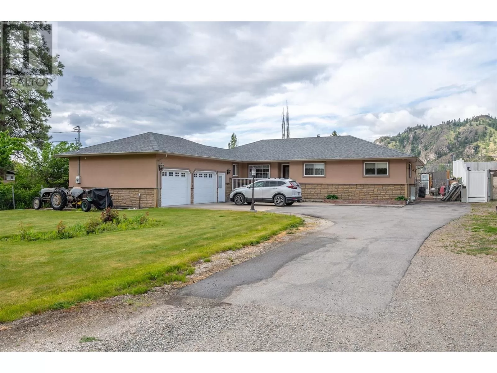 House for rent: 7811 97 Highway, Oliver, British Columbia V0H 1T5