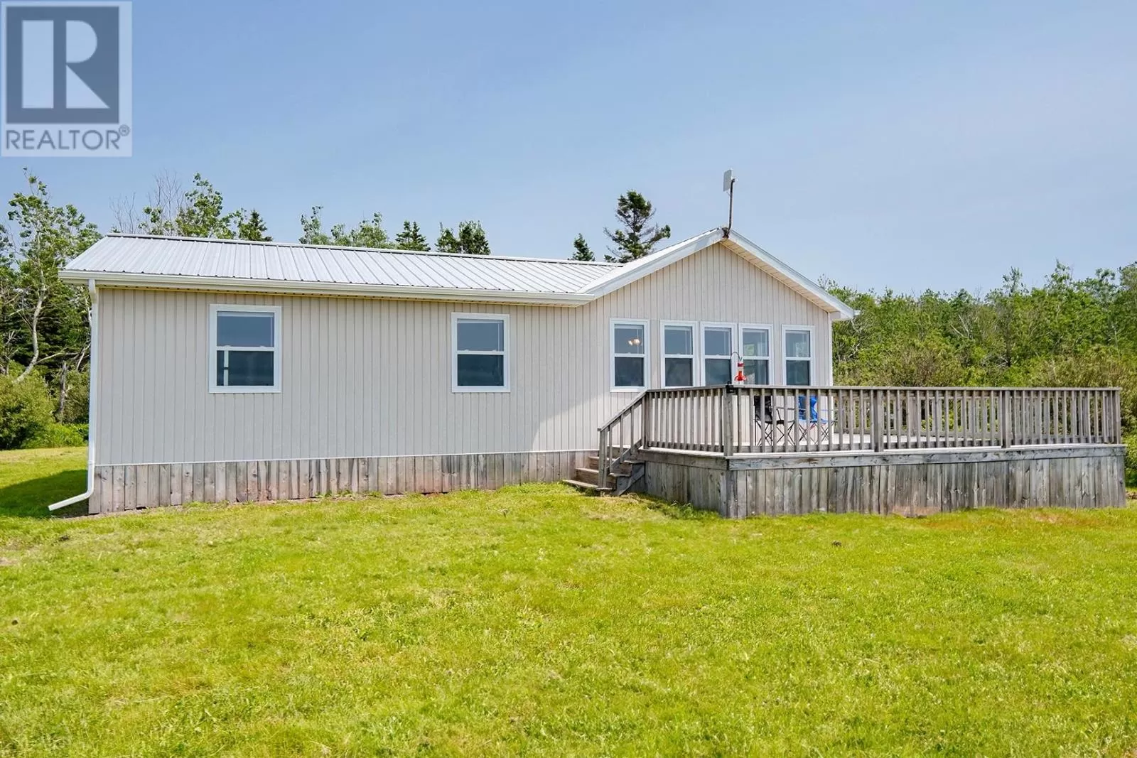 Recreational for rent: 79 Arsenault Road, Baie-Egmont, Prince Edward Island C0B 2B0