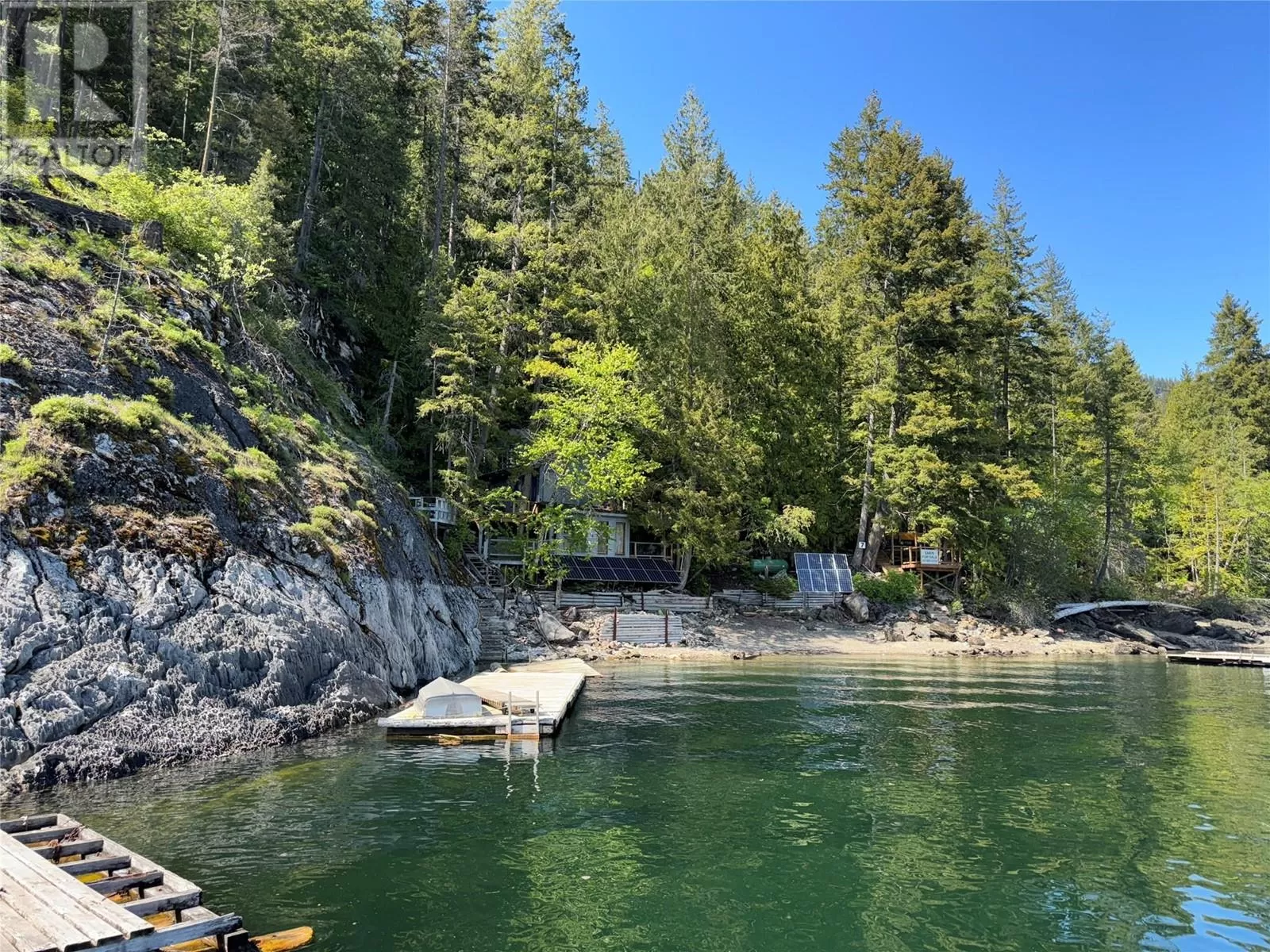 House for rent: 8 Aline Hills Lake, Shuswap Lake, British Columbia V0E 2V1